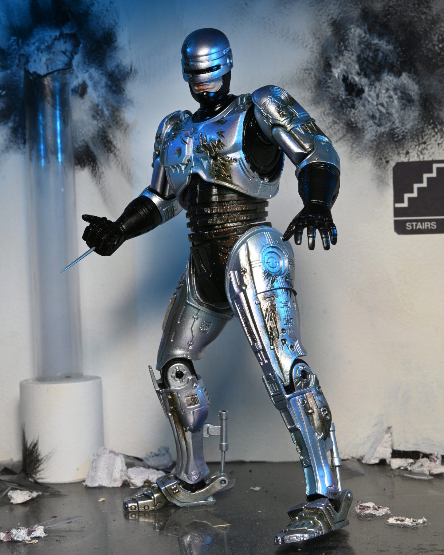 NECA - Ultimate Robocop Battle Damaged with Chair