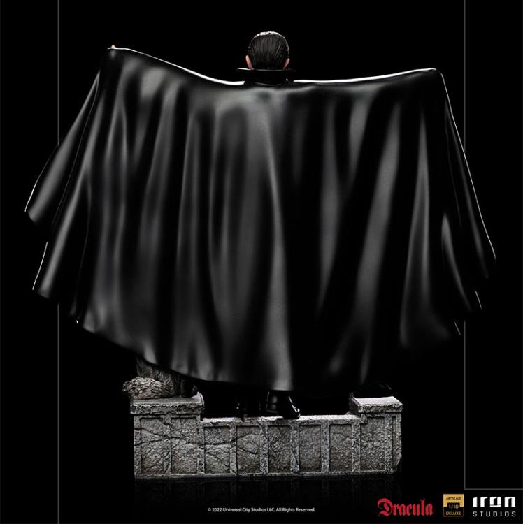 IRON STUDIOS - UNIVERSAL MONSTERS DRACULA 1/10 DLX STATUE