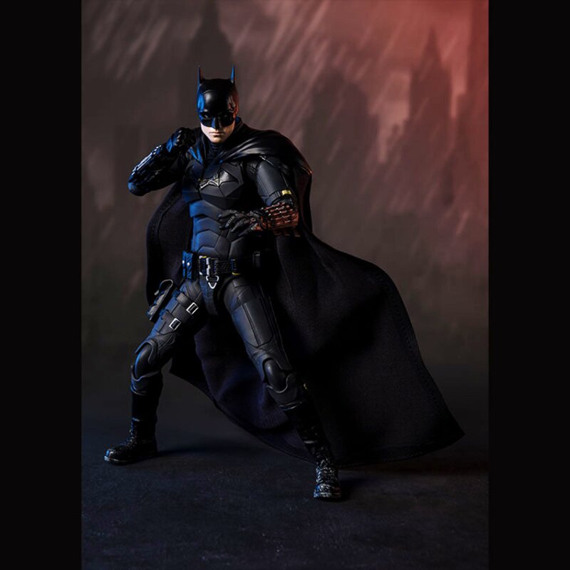 BANDAI - Dc Comics - The Batman S.H. Figuarts Action Figure