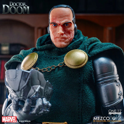MEZCO TOYS - One 12 Collective Doctor Doom Af