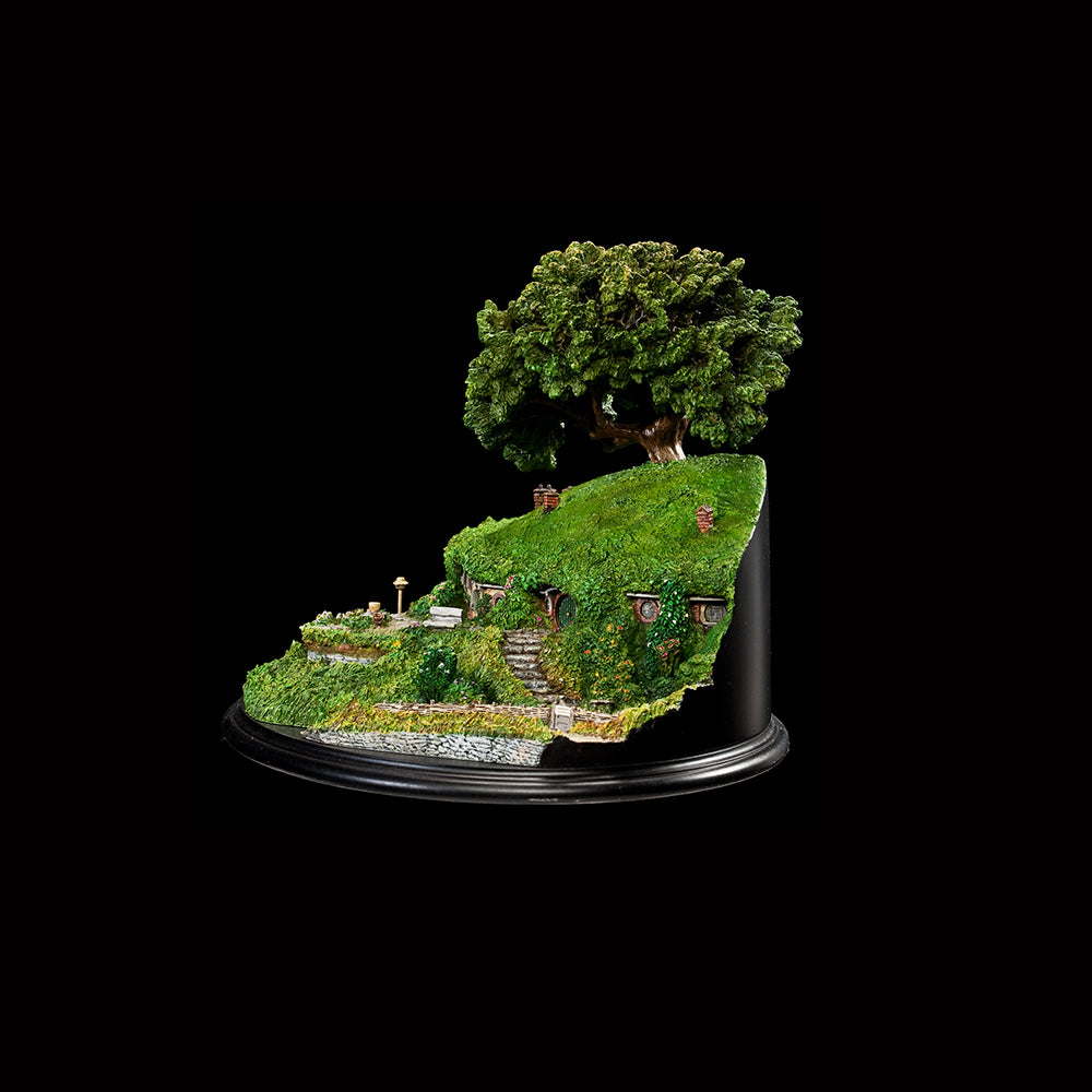 WETA COLLECTIBLES - The Lord of the Rings - Bag End Collector's Limited Edition