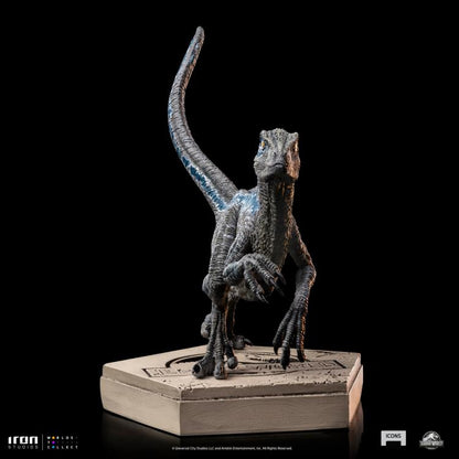 IRON STUDIO - Jurassic Park Icons Velociraptor Blue Statue