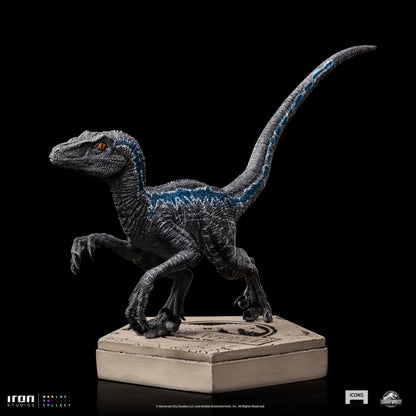 IRON STUDIO - Jurassic Park Icons Velociraptor Blue Statue