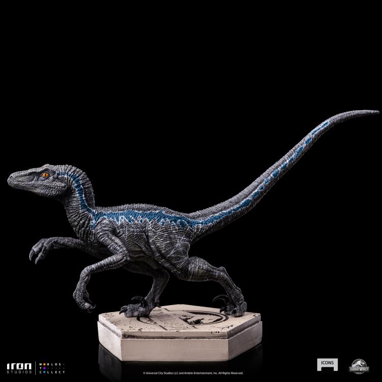 IRON STUDIO - Jurassic Park Icons Velociraptor Blue Statue