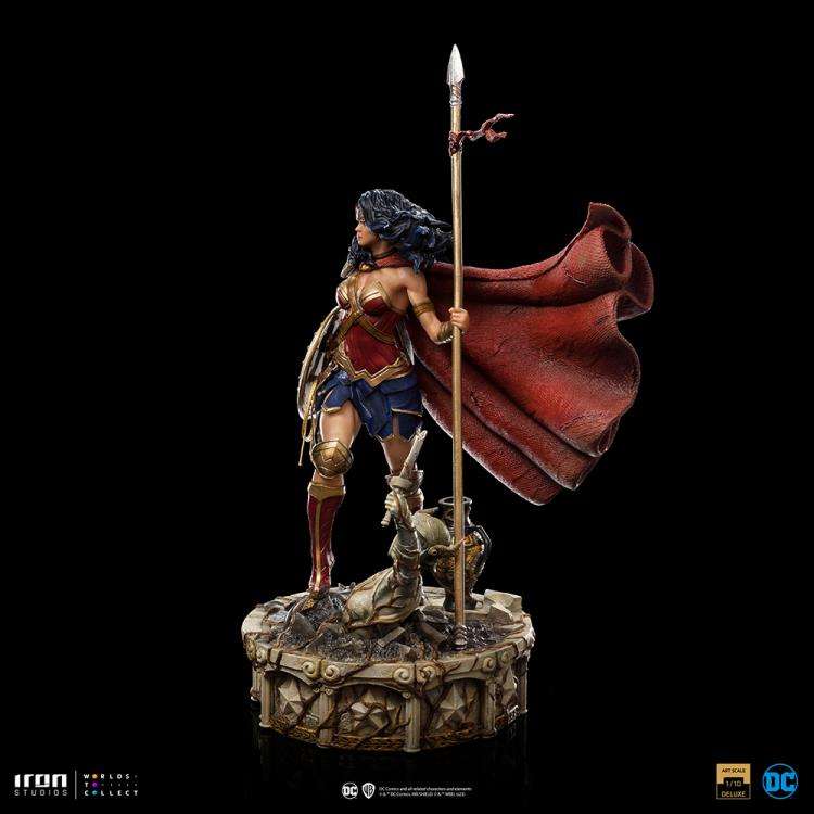 IRON STUDIOS - Wonder woman unleashed 1/10 statue