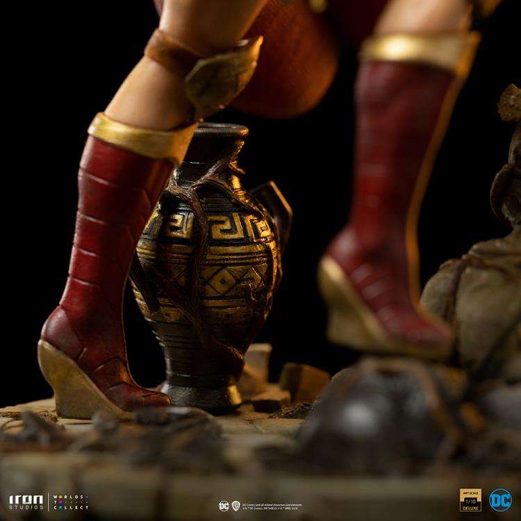 IRON STUDIOS - Wonder woman unleashed 1/10 statue