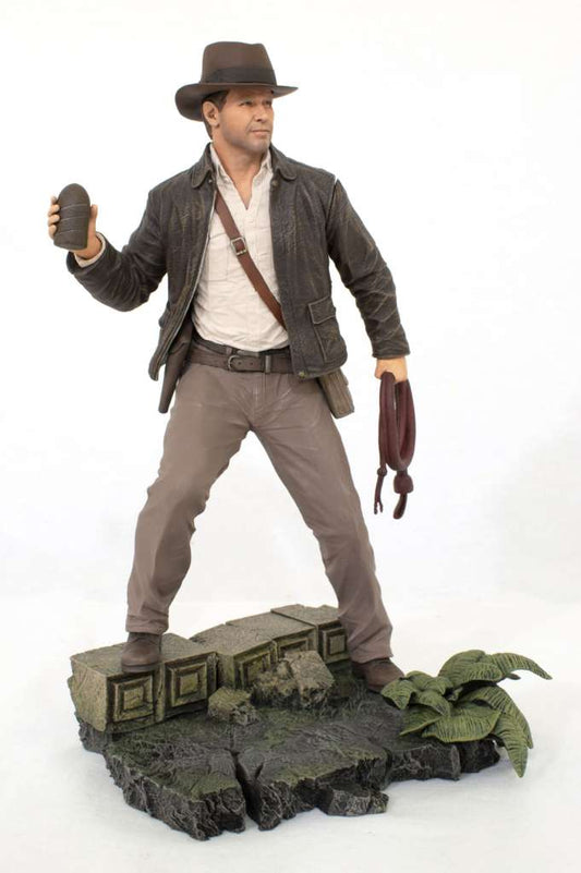 DIAMOND SELECT - Indiana jones prem coll treasures statue