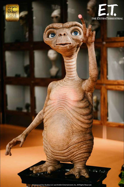 ECC ELITE CREATURE COLLECTIBLES - E.T. - Life Size Statue 1:1