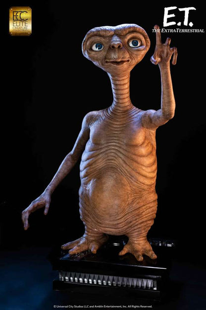 ECC ELITE CREATURE COLLECTIBLES - E.T. - Life Size Statue 1:1