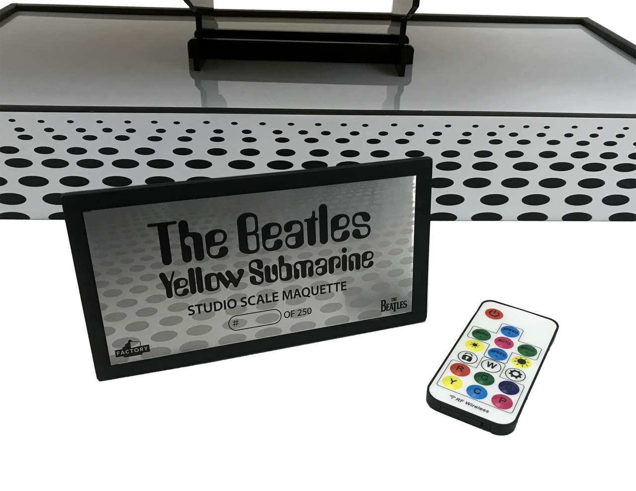 FACTORY ENTERTEINMENT - The Beatles Yellow Submarine Studio Scale Model