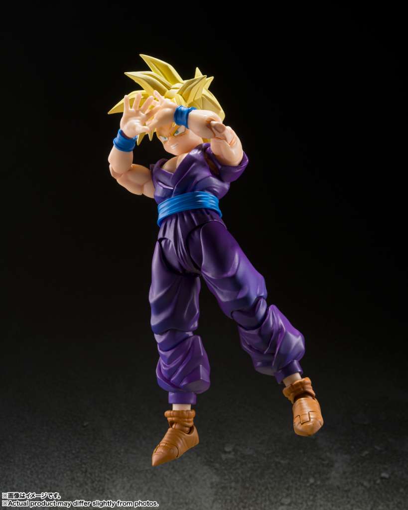 BANDAI - Dragon ball z super saiyan son gohan the warrior who surpassed goku shf