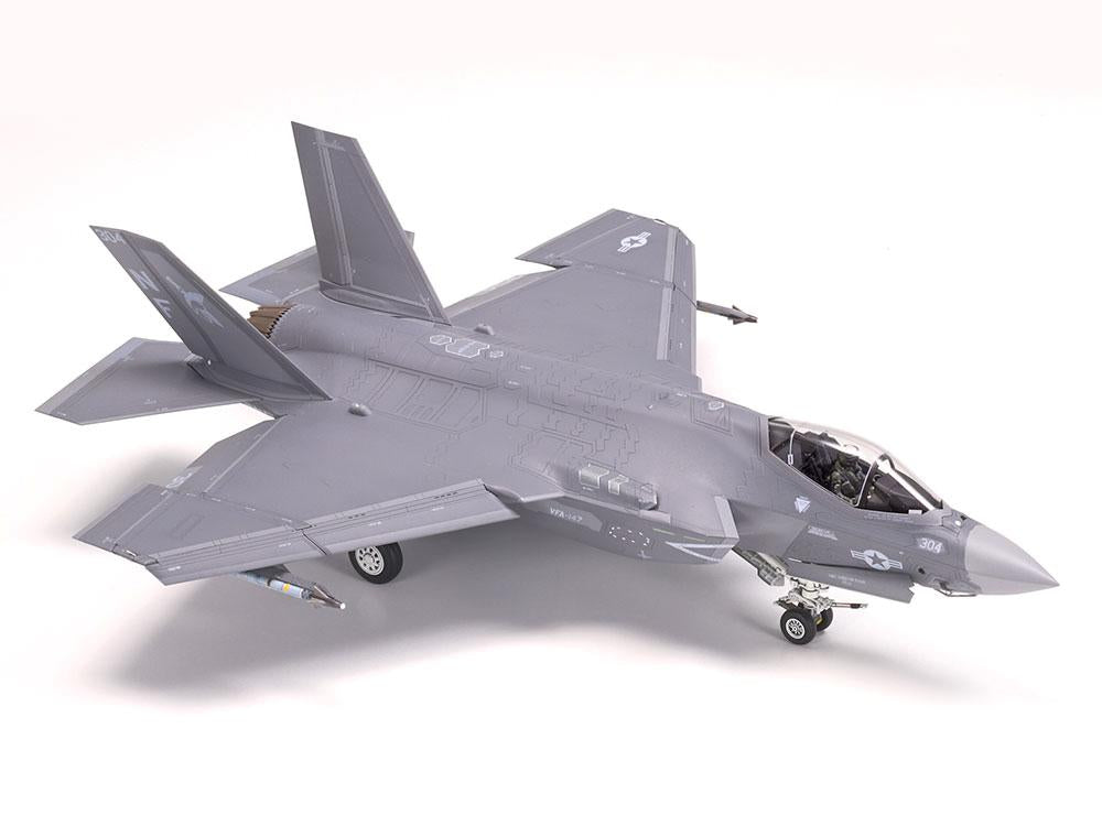 TAMIYA - Lockheed Martin F-35C Lightning II  1/72