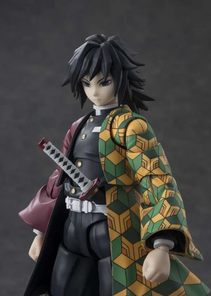 BANDAI - Demon Slayer Giyu Tomioka Shf