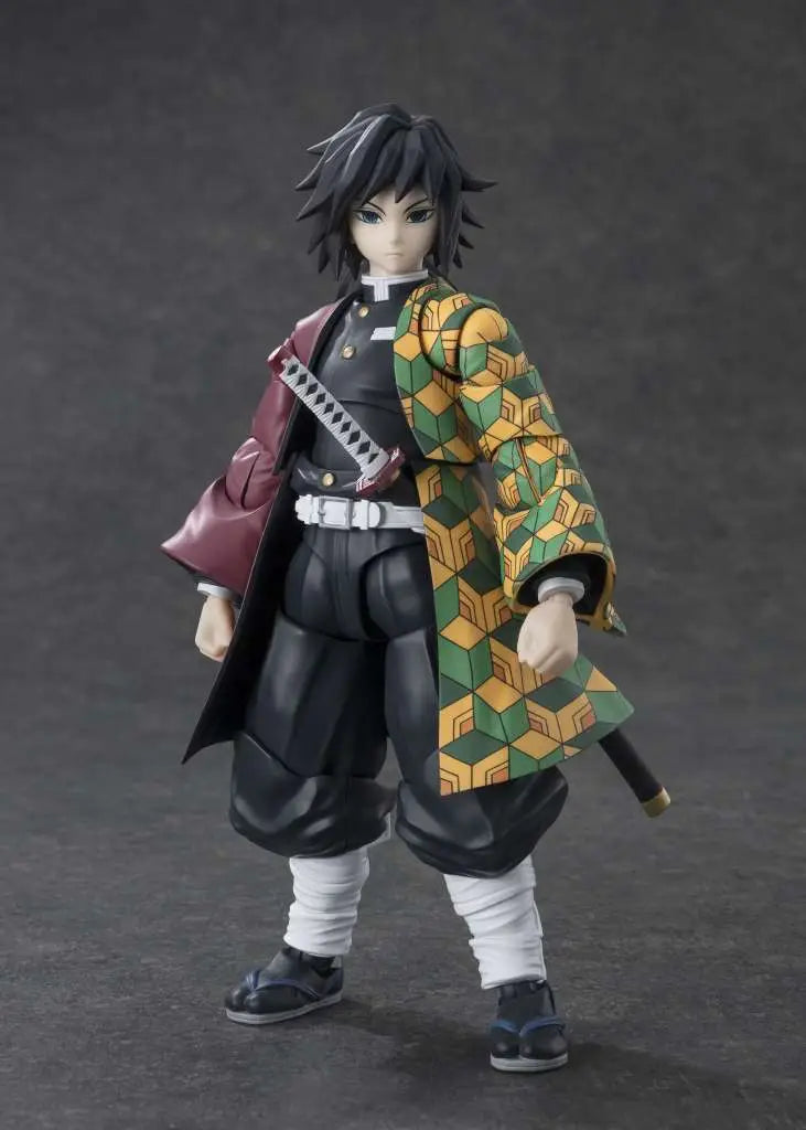 BANDAI - Demon Slayer Giyu Tomioka Shf