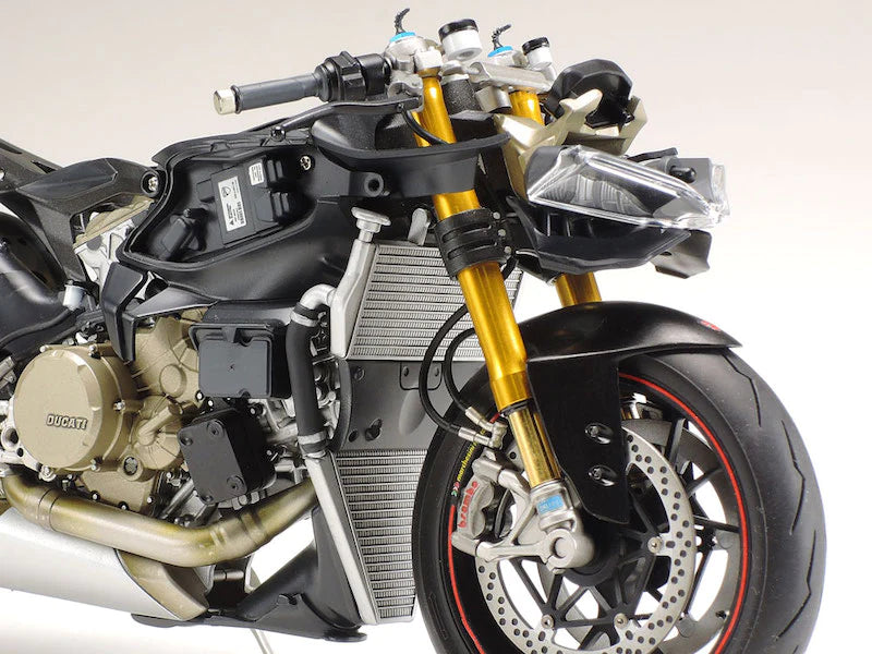 TAMIYA - Ducati Superleggera V4 Model kit 1/12