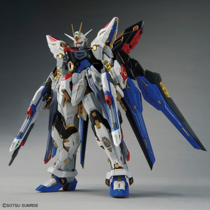 BANDAI MODEL KIT - MGEX GUNDAM STRIKE FREEDOM 1/100