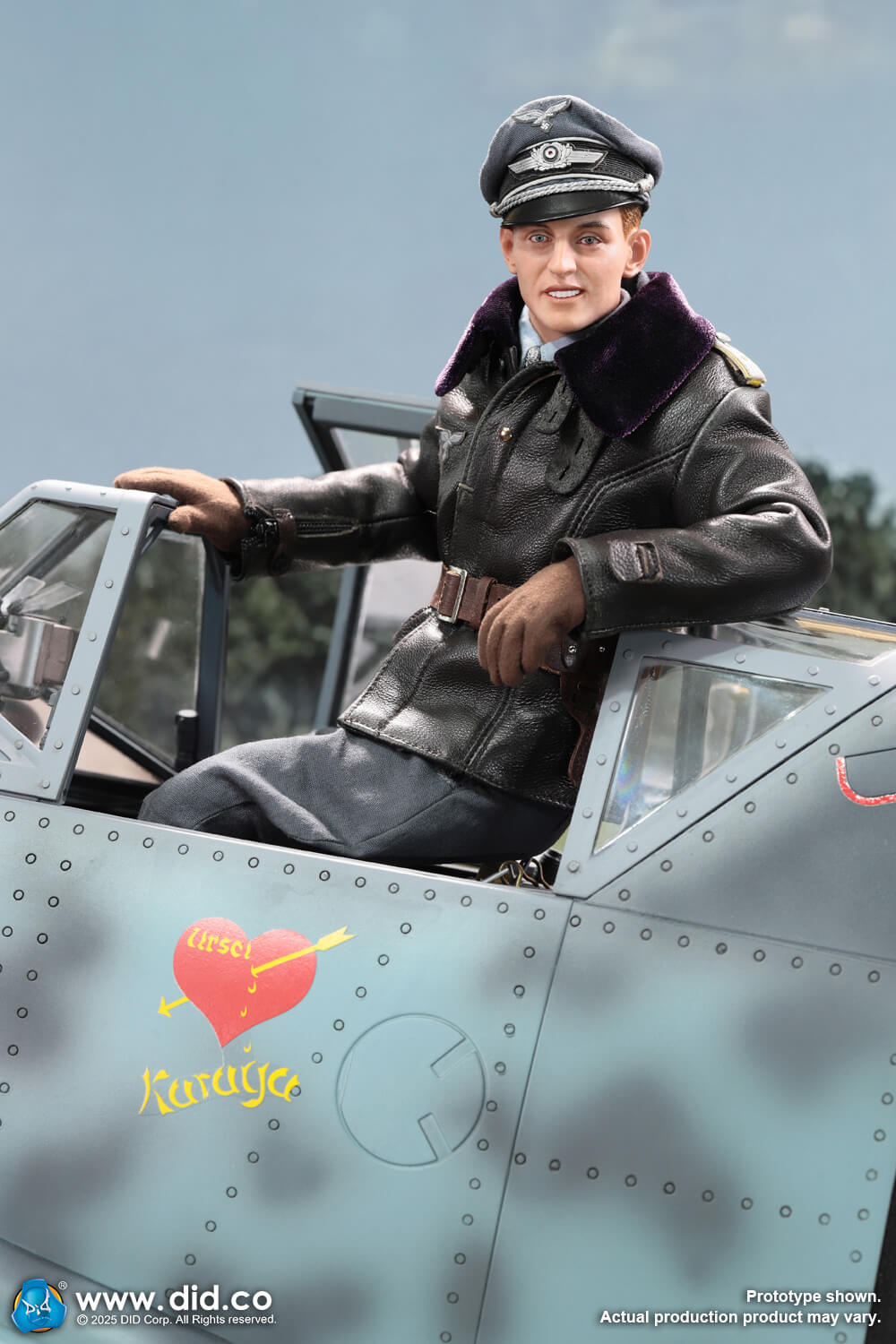 DID -  1/6 WWII German Luftwaffe Ace Pilot  Erich Hartmann D80190