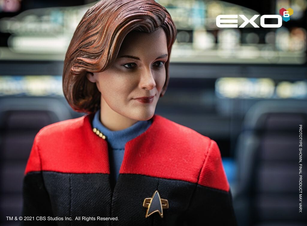 EXO-6 - Star Trek Voyager - Captain Kathryn Janeway 1:6 Scale Figure