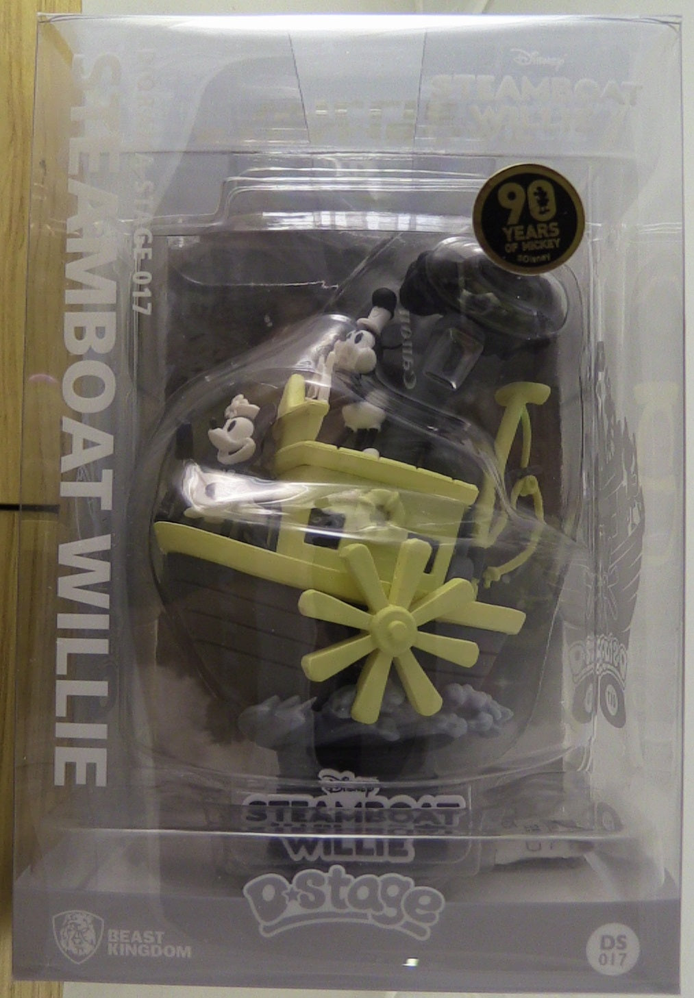 BEAST KINGDOM - D-Stage Mickey Steamboat Willie Diorama