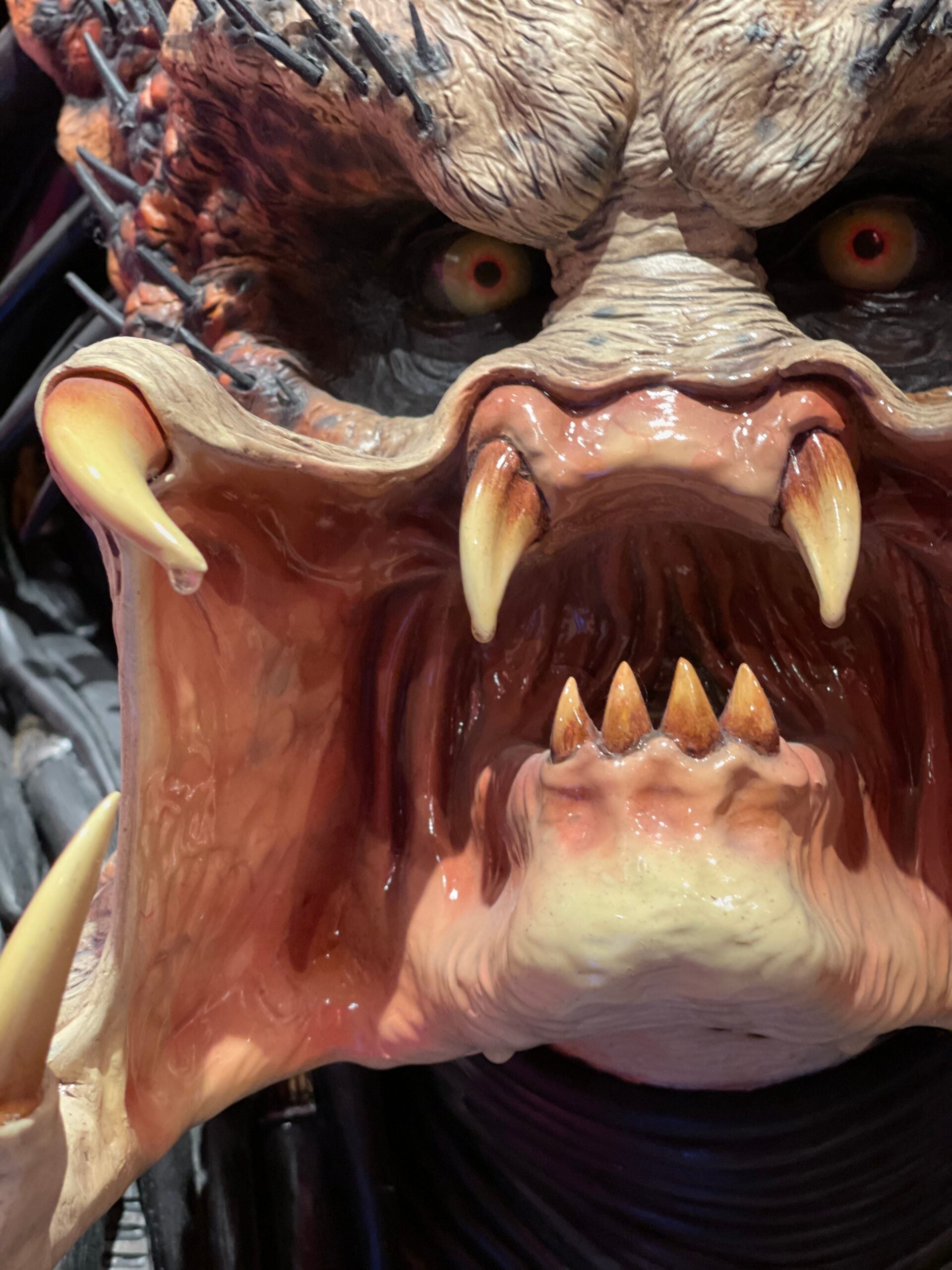 SIDESHOW - Predator - Predator Life-Size Bust 1:1 – Animetoys