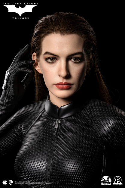 INFINITY STUDIO - Dc Comics - The Dark Knight Rises - Catwoman Selina Kyle 1:1 Scale Bust