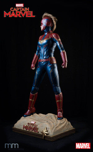 MUCKLE MANNEQUINS - Marvel - Captain Marvel Movie - Captain Marvel Life Sized Statue