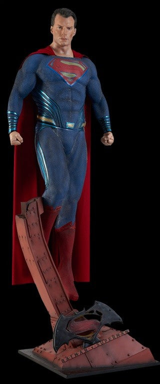 MUCKLE MANNEQUINS - Dc Comics - Batman v Superman - Superman Life Sized Statue