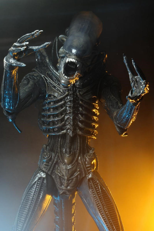 NECA - ALIEN - Alien: Ultimate 40th Anniversary Big Chap - 1:4 Scale Action Figure