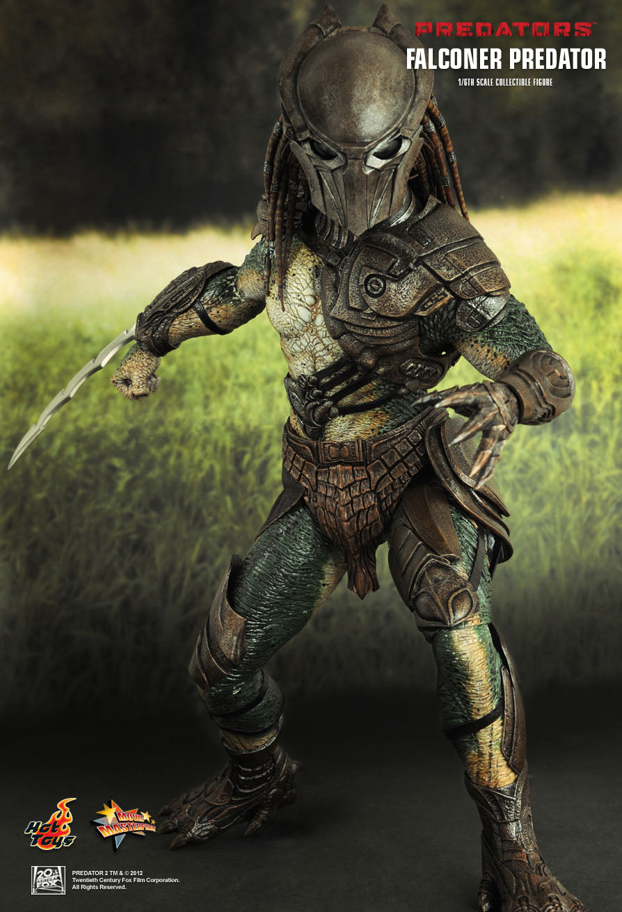 HOT TOYS - Predators - Falconer Predator - Movie Masterpiece 1:6 Action Doll 901001