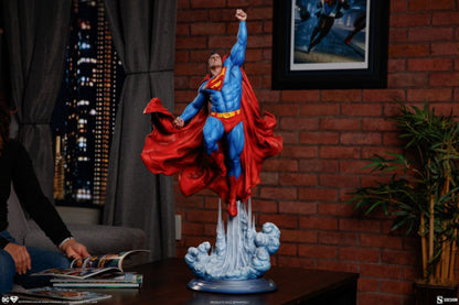 SIDESHOW - DC Comics: Superman 1:4 Scale Statue