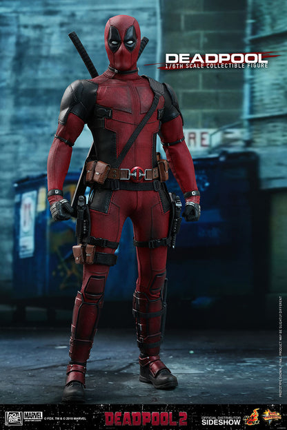 HOT TOYS - Marvel - Deadpool 2 - Deadpool - Movie Masterpiece 1:6 Action Doll