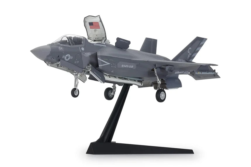 TAMIYA -  Lockheed Martin F-35B Lightning II  1/72