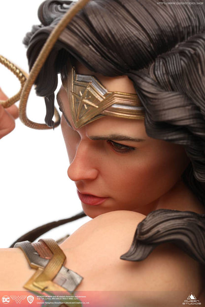 QUEEN STUDIOS - Dc Comics - Wonder Woman 1:4 Scale Statue