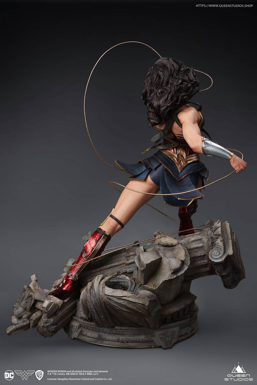 QUEEN STUDIOS - Dc Comics - Wonder Woman 1:4 Scale Statue