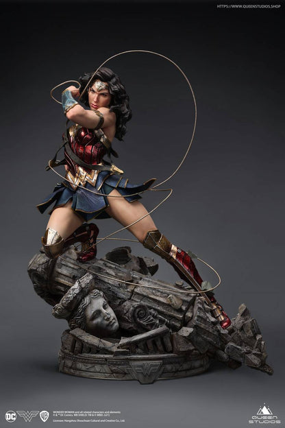 QUEEN STUDIOS - Dc Comics - Wonder Woman 1:4 Scale Statue