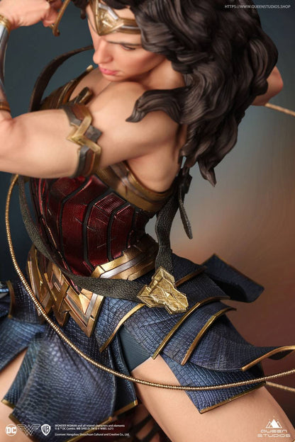 QUEEN STUDIOS - Dc Comics - Wonder Woman 1:4 Scale Statue