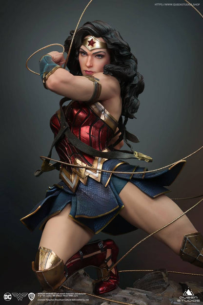 QUEEN STUDIOS - Dc Comics - Wonder Woman 1:4 Scale Statue