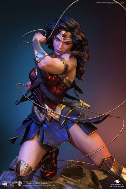 QUEEN STUDIOS - Dc Comics - Wonder Woman 1:4 Scale Statue