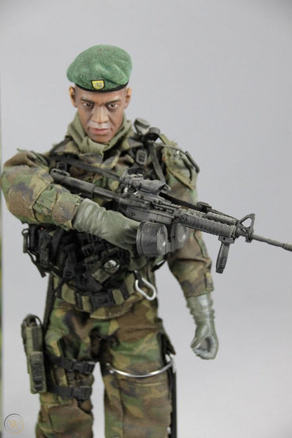 ELITE Force - The Green Beret U.S. Army Special Forces Rogue 1:6 Action Doll