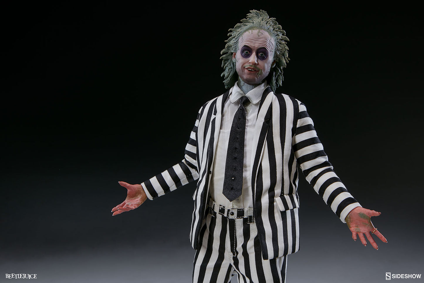 SIDESHOW - Beetlejuice - Sixth Scale Figure