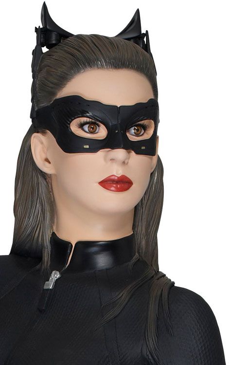 MUCKLE MANNEQUINS - Dc Comics - The Dark Knight Rises - Catwoman Life Sized Statue