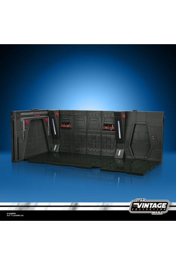 HASBRO - Star Wars: The Mandalorian Vintage Collection Tantive IV Hallway with Mandalorian Privateer Figure