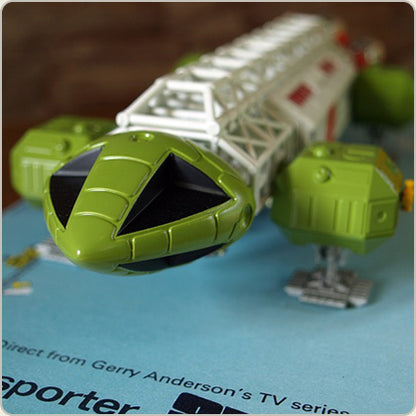 SIXTEEN 12 - Space 1999 Retrospective Eagle Transporter Special Edition in celebration of childhood - Die Cast Collection