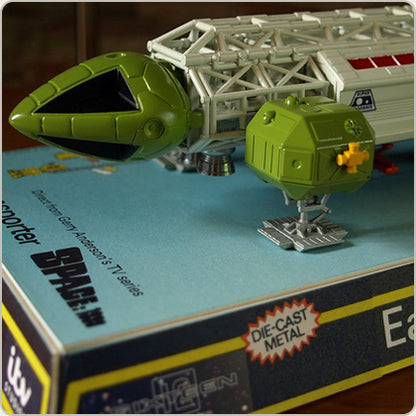 SIXTEEN 12 - Space 1999 Retrospective Eagle Transporter Special Edition in celebration of childhood - Die Cast Collection