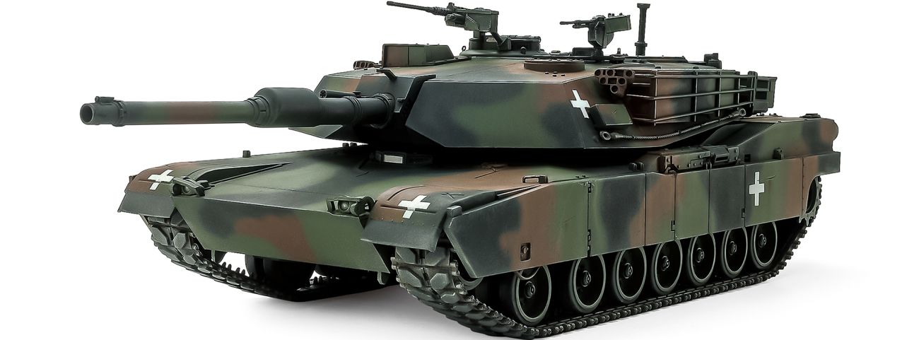 TAMIYA MODEL KIT - M1A1 Abrams Tank "Ucraine"  1/35