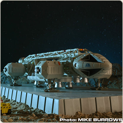 SIXTEEN 12 - Space 1999 - Breakaway Eagle Freighter - Limited Edition Die Cast Collection