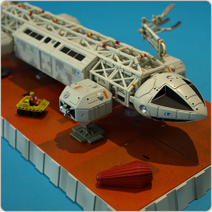 SIXTEEN 12 - Space 1999 - Eagle Transporter Limited Edition Set 3 The Exiles -Die Cast Collection