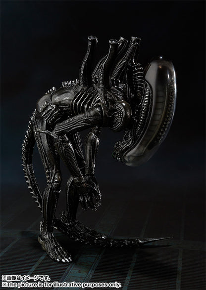 BANDAI - S.H. MonsterArts Action Figure - Alien Big Chap
