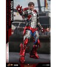 HOT TOYS - Marvel - Iron Man 2 - Tony Stark Mark V Suit Up Ver DeLuxe 1:6 Action Doll MMS6007