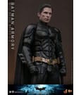 HOT TOYS - The Dark Knight Movie Masterpiece Action Figures & Diorama 1/6 Batman Armory with Bruce Wayne (2.0)